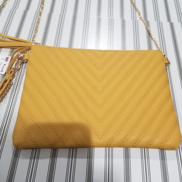 Dandelion Yellow Quilted Chevron Ribbed Crossbody Bag with Gold Chain & Tassel - Picture 13 of 16